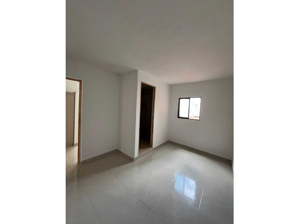 VENDO CASAS SEGUNDO PISO RECIÉN REMODELADA EN CASTILLA PARTE MEDIA — foto 2