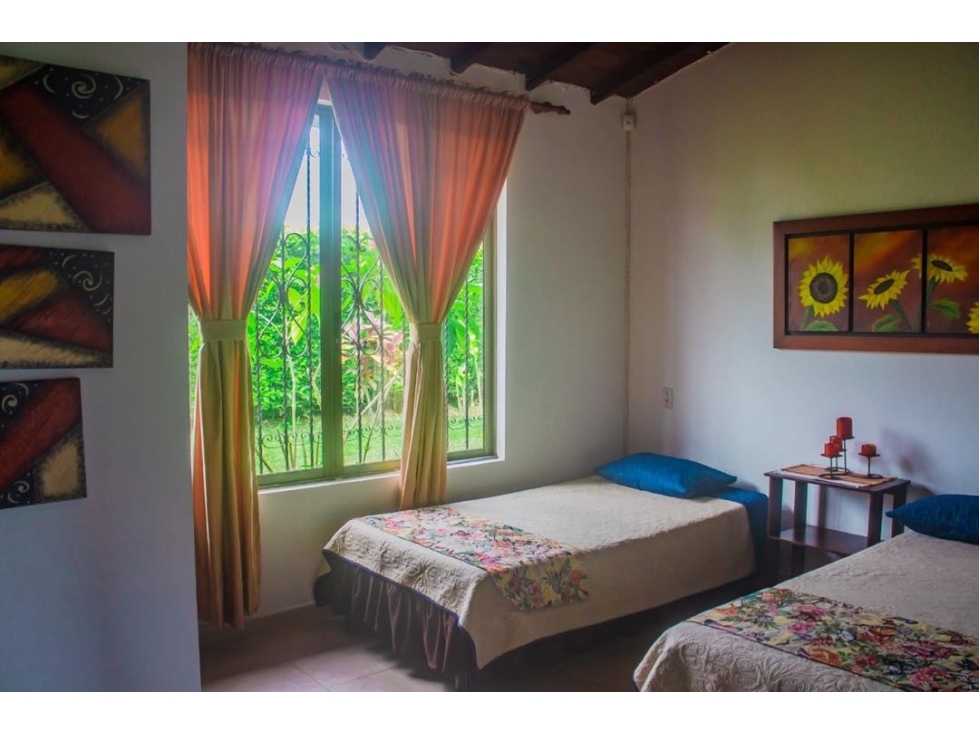 Vendo Chalet a 5 minutos del Aeropuerto El Eden — foto 4