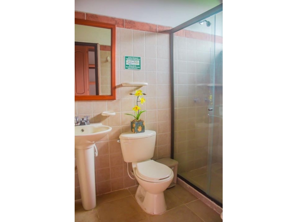 Vendo Chalet a 5 minutos del Aeropuerto El Eden — foto 6