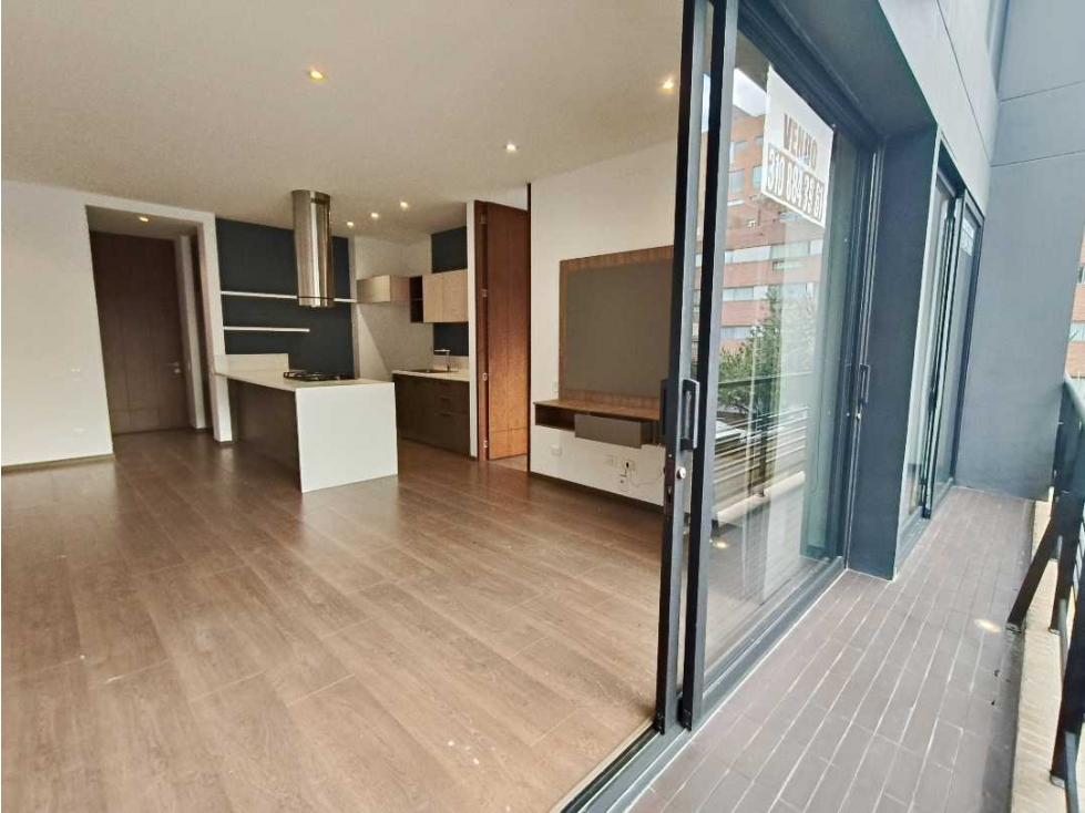 Vendo Chicó Hermoso apto 1 alcoba 2 baños balcón gimnasio terraza club