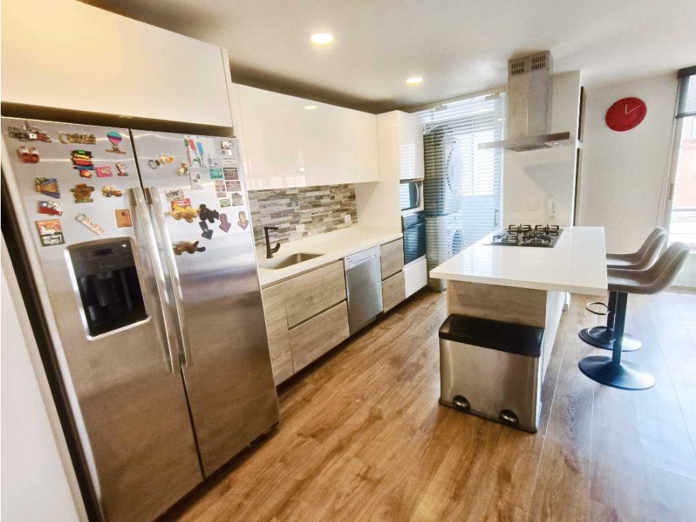 Vendo Chicó Remodelado apto 2 alcobas con baño+estudio — foto 5