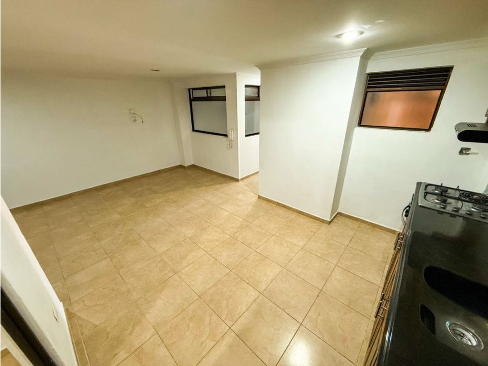 VENDO COMODO APARTAMENTO — foto 6