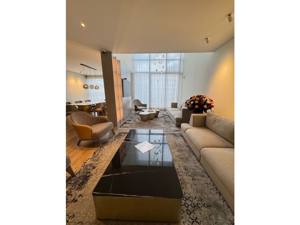 Vendo con opción amoblado apto de lujo con club house en Rosales — foto 5