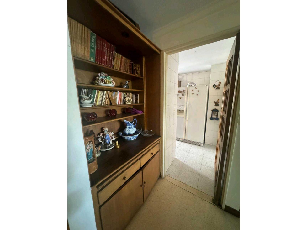 VENDO CONFORTABLE APARTAMENTO EN LAURELES CON PORTERIA 24 HORAS — foto 5
