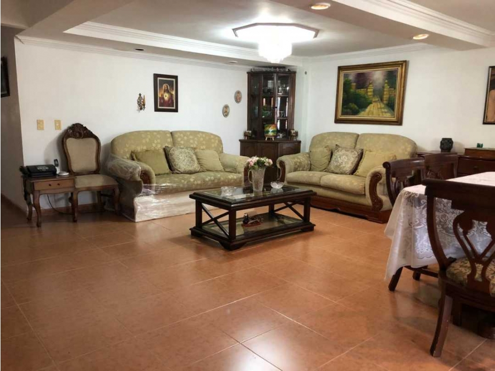 VENDO CONFORTABLE APARTAMENTO EN LAURELES PRECIO DE OPORTUNIDAD