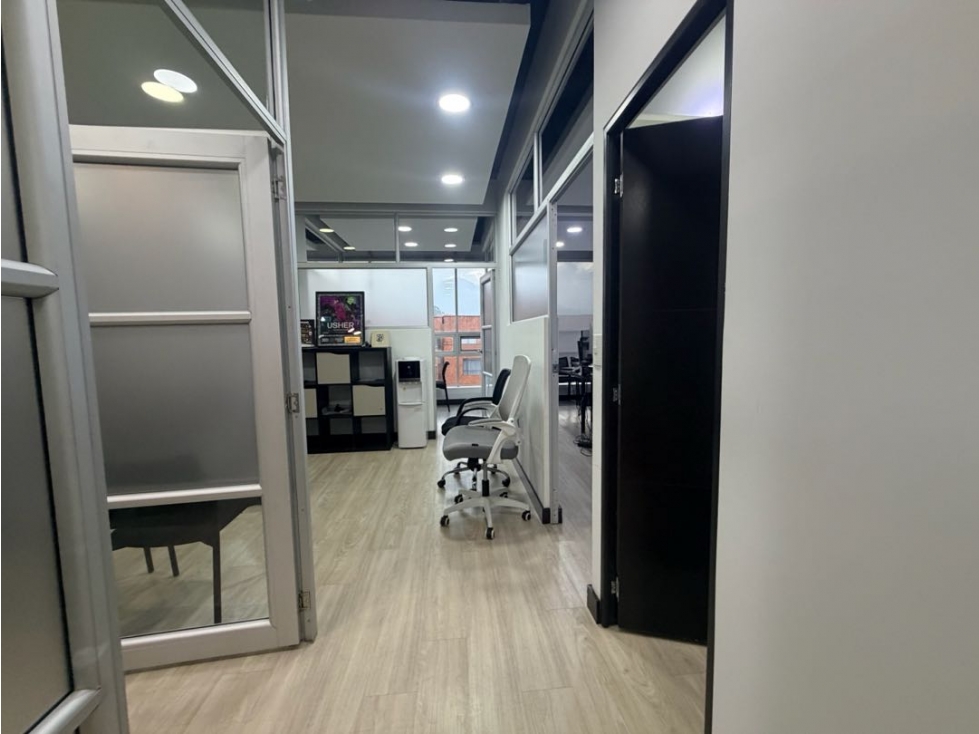 VENDO CONSULTORIO/ OFICINA AMOBLADA/SON AMOBLAR EN BELLA SUIZA - 2