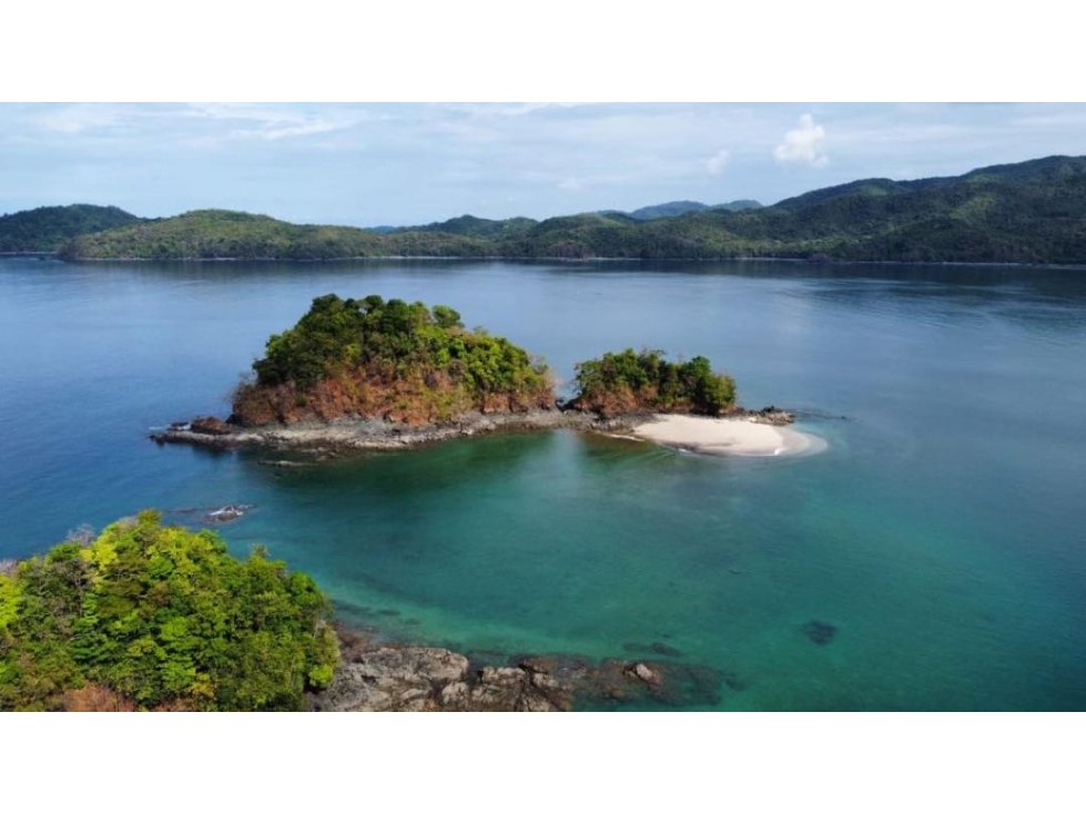 Vendo de Isla cerca de Veraguas con manantiales de agua natural - 2