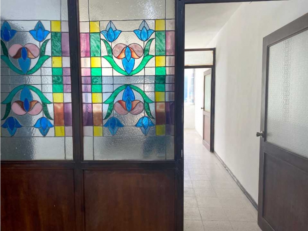VENDO DE OPORTUNIDAD OFICINA EDIFICIO GRAN PASAJE - 3