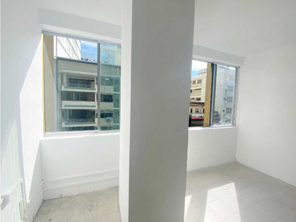 VENDO DE OPORTUNIDAD OFICINA EDIFICIO GRAN PASAJE - 4