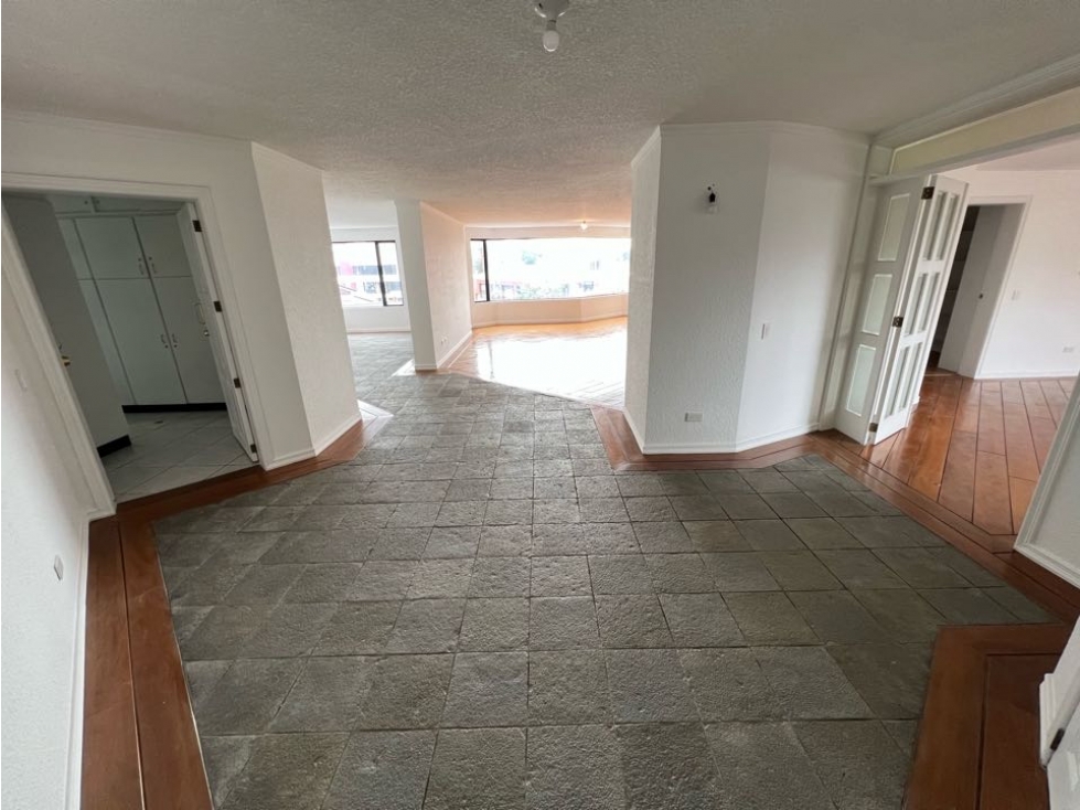 Vendo Depar 2 o 3 dormtiorios Granda Centeno remodelado
