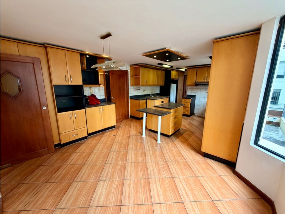 Vendo Depar. 3 Dorm. 289 m2 Gonzalez Suares — foto 4