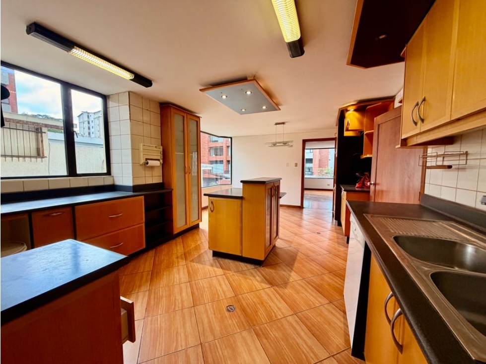 Vendo Depar. 3 Dorm. 289 m2 Gonzalez Suares — foto 5