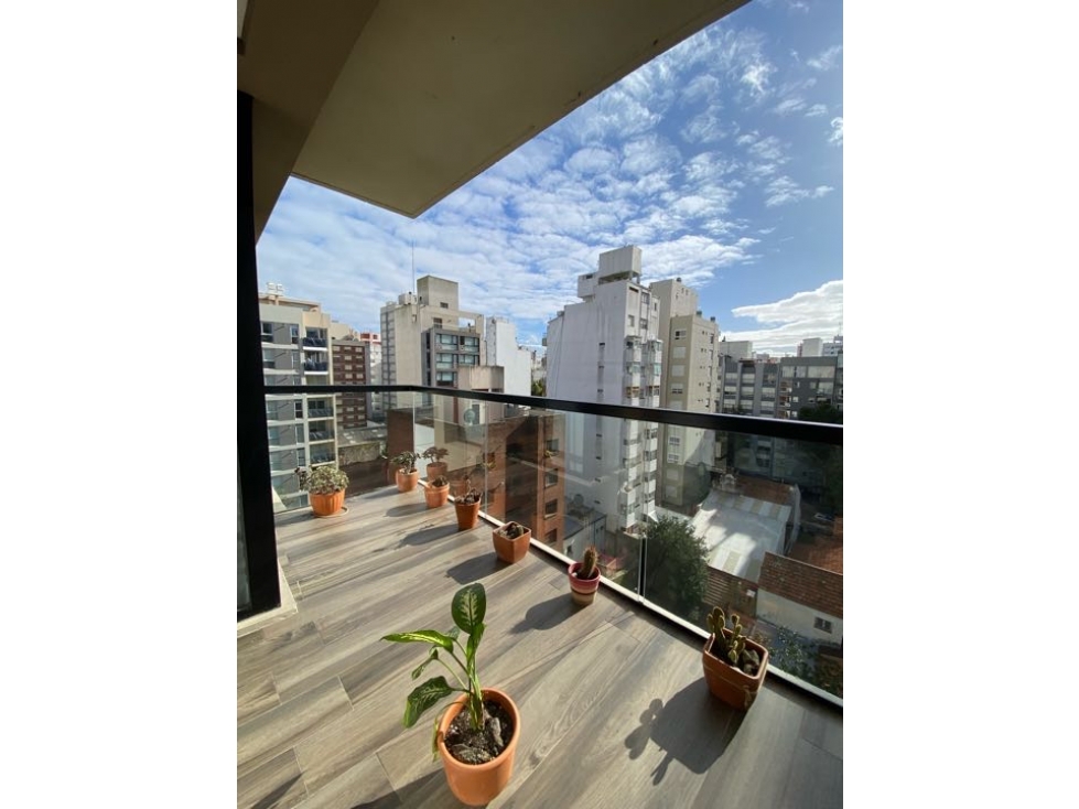 VENDO DEPARTAMENTO (3) AMBIENTES, COCHERA, BAULERA - PLAZA MITRE — foto 4