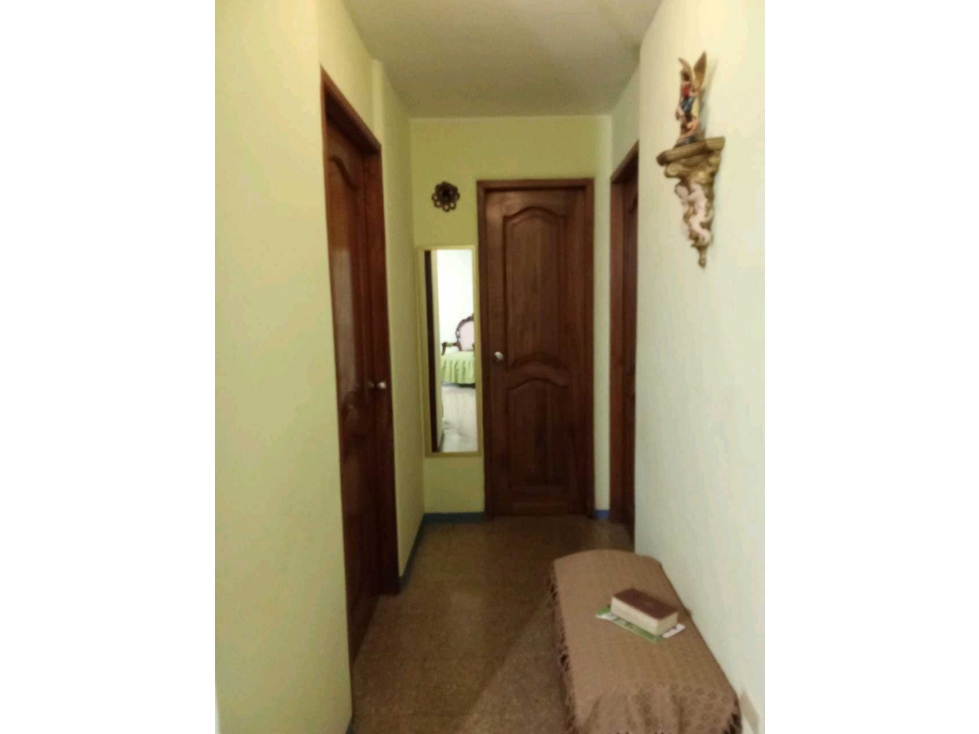 VENDO DEPARTAMENTO EN BARRIO DEL ASTILLERO — foto 2