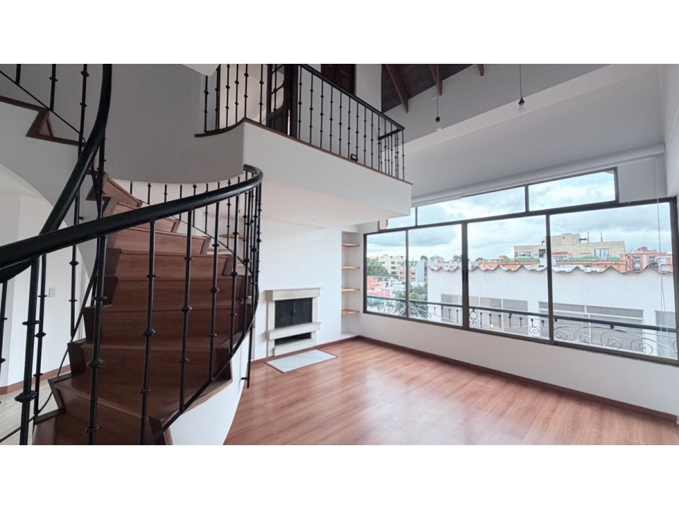 VENDO DÚPLEX REMODELADO CON VISTA PANORÁMICA EN SAN PATRICIO — foto 2