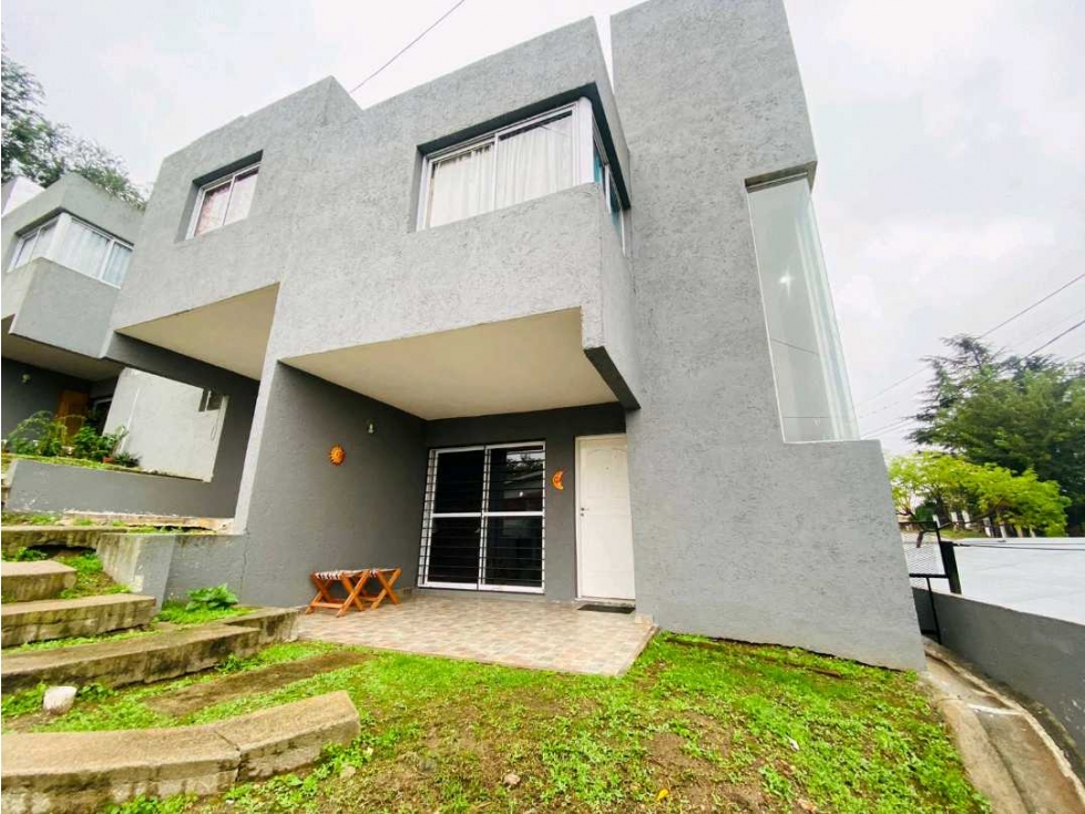 Vendo duplex carlos paz con cochera