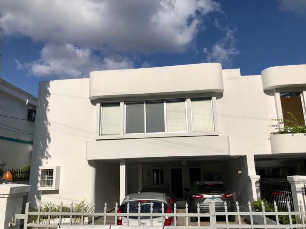 VENDO DUPLEX EN OBARRIO $950,000