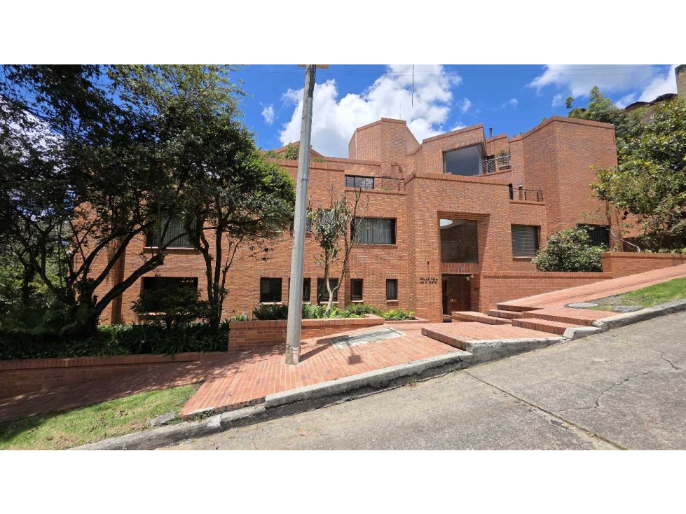 VENDO DUPLEX PARA REMODELAR EN SANTA ANA ORIENTAL (IC)