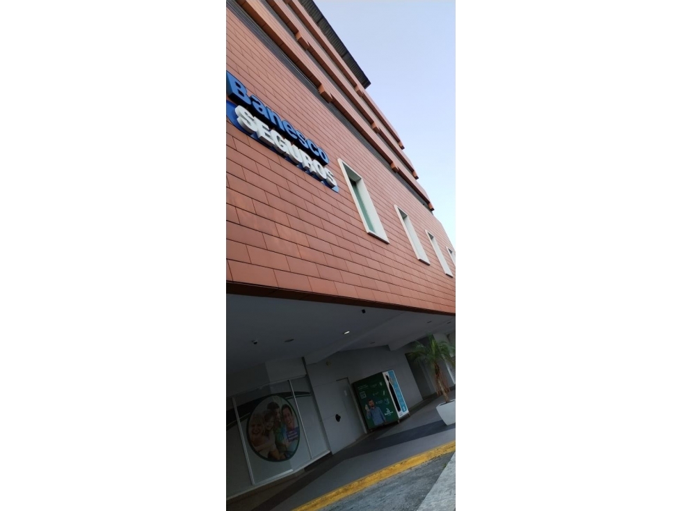 VENTA DE EDIFICIO EN EL AREA BANCARIA DE MARBELLA 3866M2 JP - 5