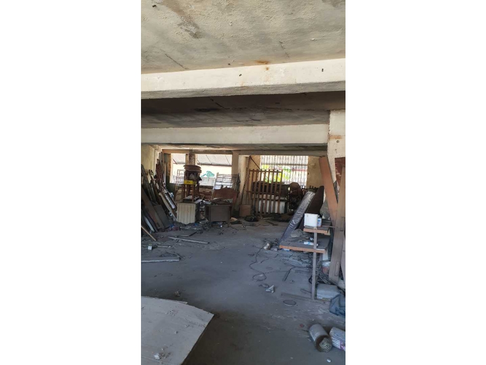 Vendo Edificio en Santa Ana