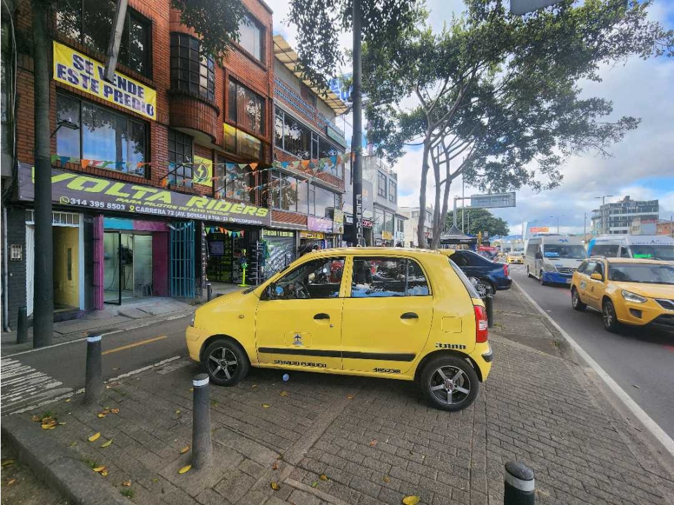 VENDO EDIFICIO RENTABLE EN BOGOTA LOCALIDAD ENGATIVA SOBRE LA BOYACA — foto 2
