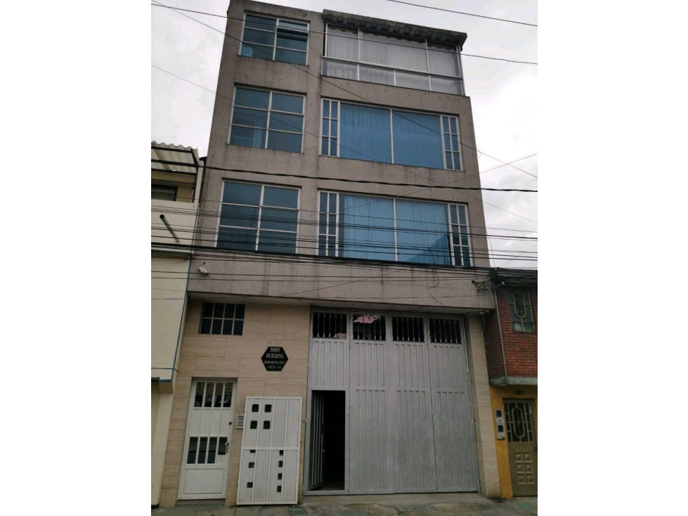 VENDO EDIFICIO RENTABLE EN LOS CEREZOS CON LICENCIA DE CONSTRUCCION - 1