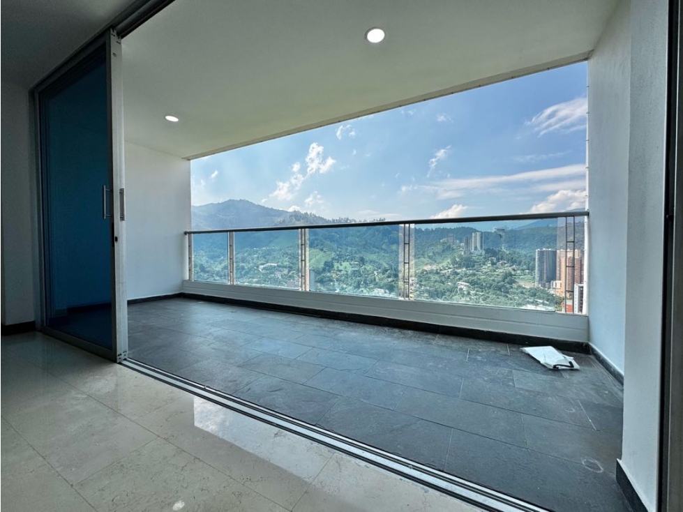 Vendo elegante apto con impresionante vista en sabaneta