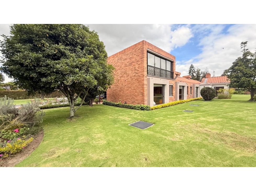 VENDO EN EXCLUSIVO SECTOR DE MOSQUERA 460m2 4HAB CON BAÑO CBS