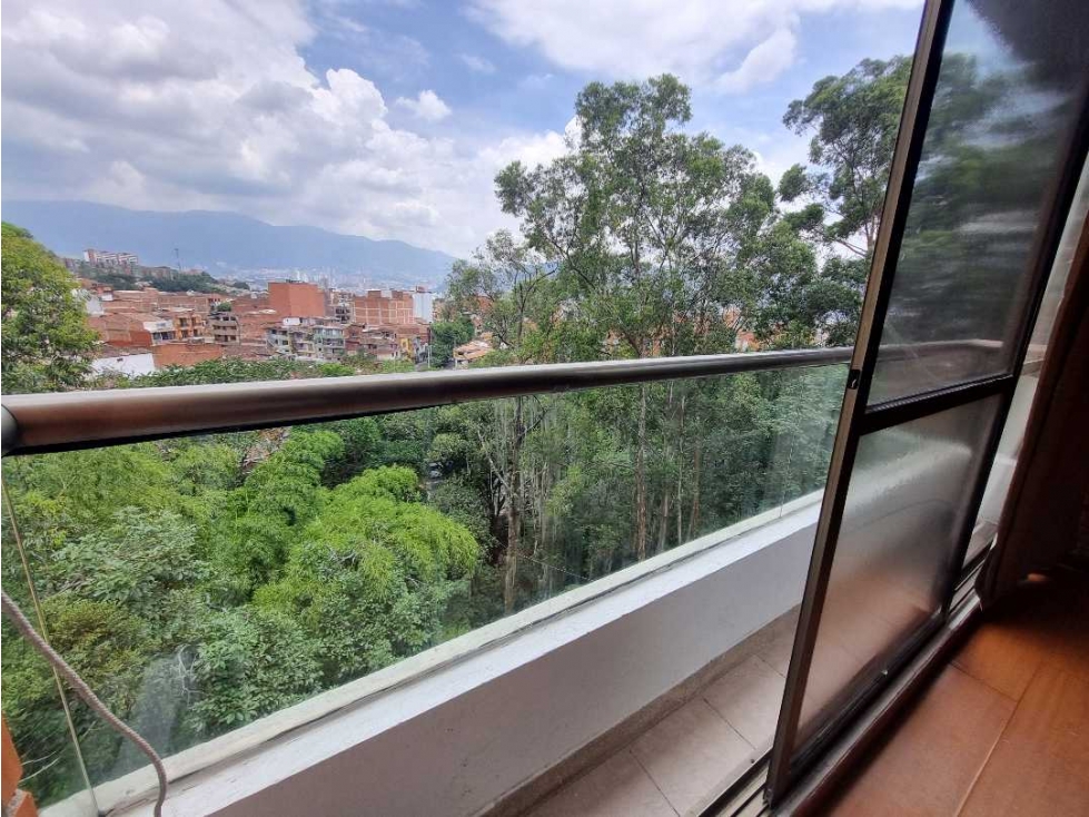 VENDO ENVIGADO BRUJAS APARTAMENTO 2 ALCOBAS 1.5 BAÑOS PARQUEADERO-UTIL