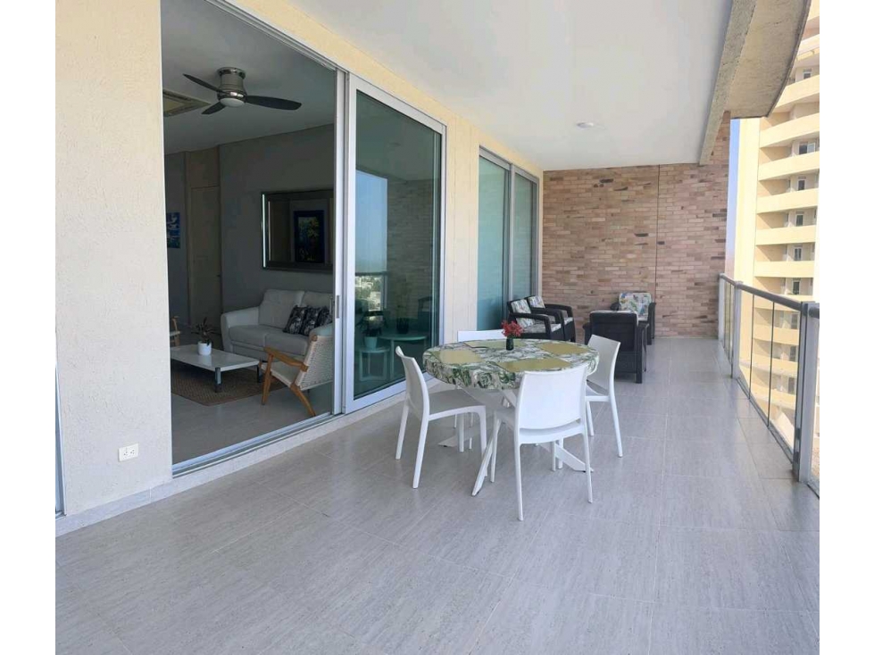 VENDO ESPECTACULAR APARTAMENTO EN AGUAMARINA BEACH RESORT - 1