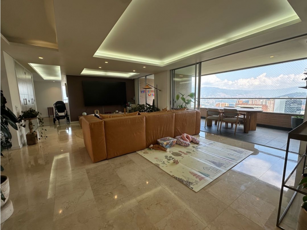 Vendo Espectacular Apartamento en El Tesoro, Poblado