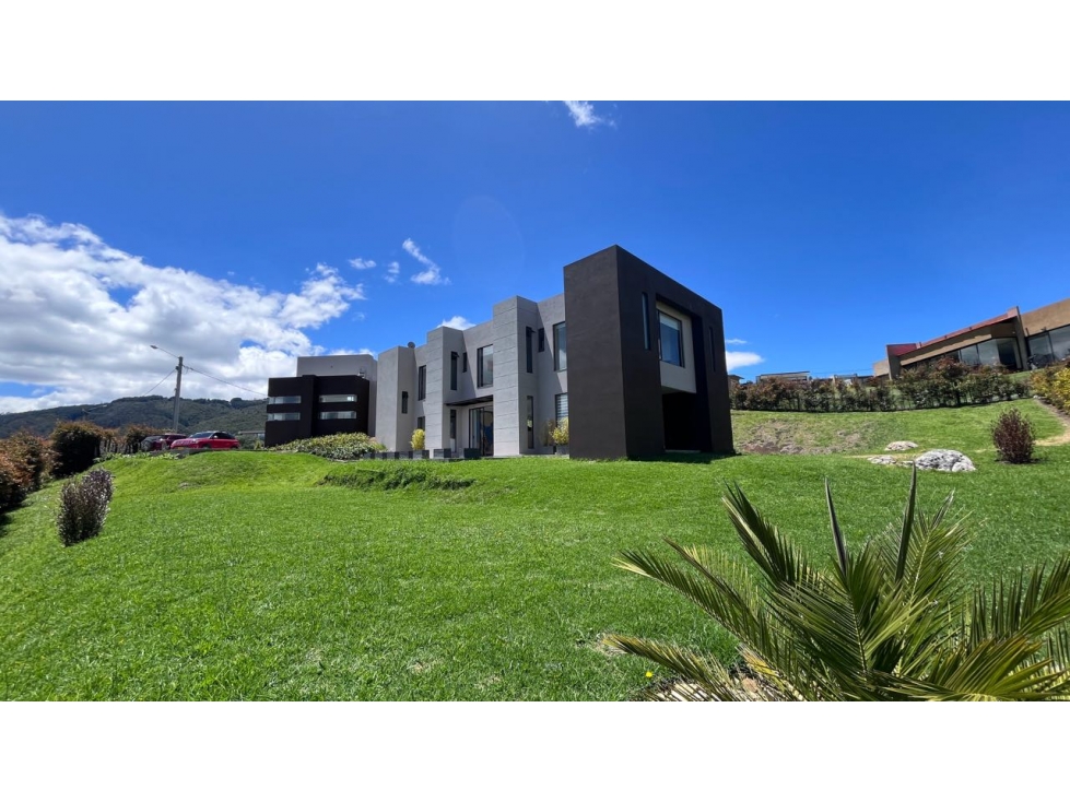 Vendo espectacular casa con excelente vista al valle de Sopo. - 1