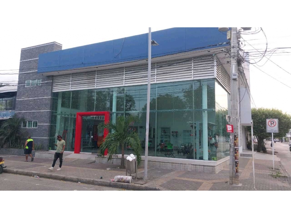 VENDO ESTABLECIMIENTO COMERCIAL EN EL CENTRO DE MONTERÍA - 1