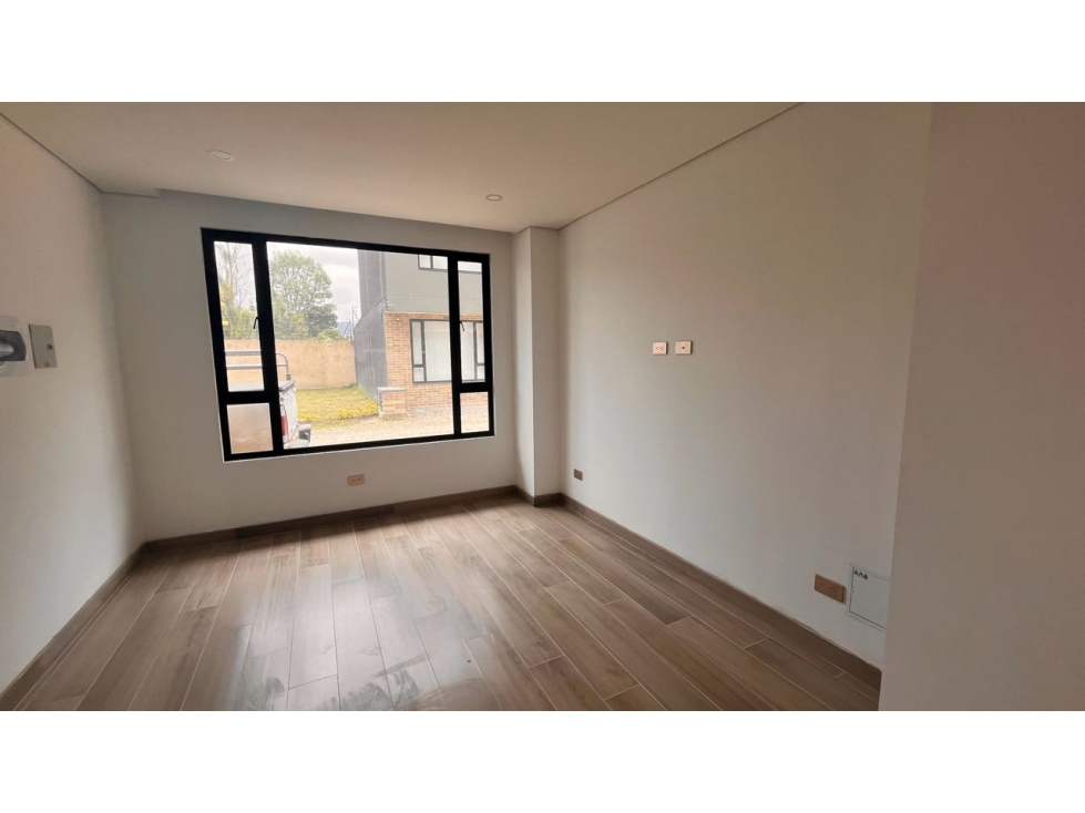 Estrenar linda casa. Acabados modernos.Excelente ubicación. — foto 3