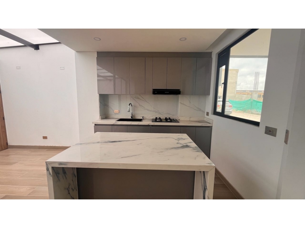 Estrenar linda casa. Acabados modernos.Excelente ubicación. — foto 6
