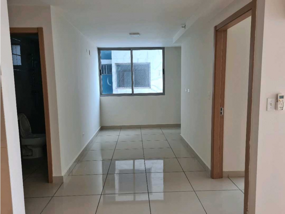VENDO EXCELENTE APARTAMENTO EN TORRES DE CASTILLA VÍA ESPAÑA.CON.BONO — foto 2
