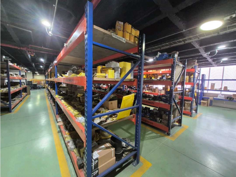 VENDO EXCELENTE BODEGA INDUSTRIAL, SIBERIA CALLE 80 PARQUE INDUSTRIAL - 3
