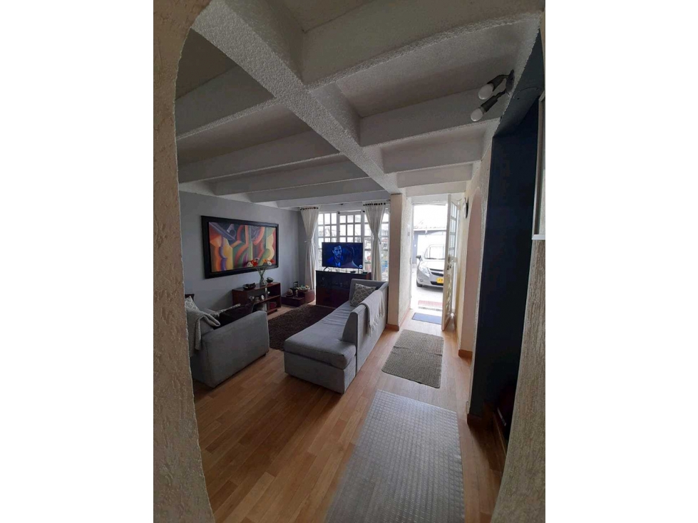 VENDO EXCELENTE CASA CON POSIBILIDAD DE AMLIACION BUENA ILUMINACION — foto 4