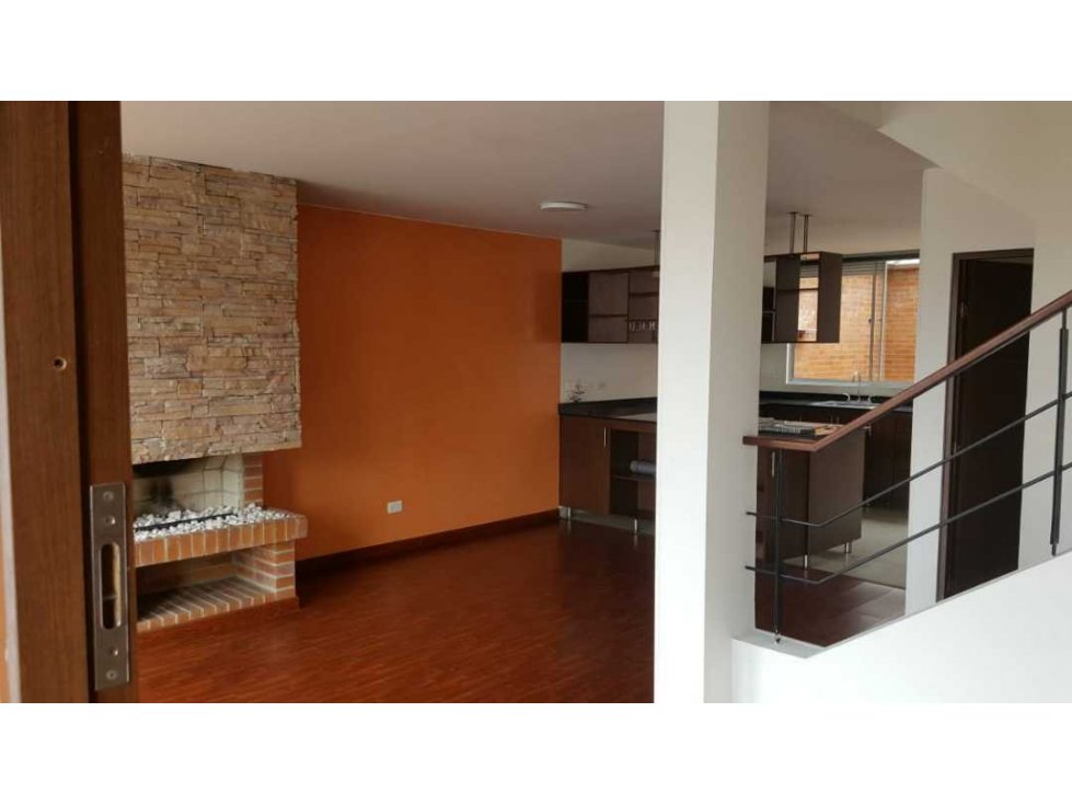 VENDO EXCELENTE CASA LA BALSA CHIA. CONJUNTO ASTURIAS DE SANTILLANA — foto 2