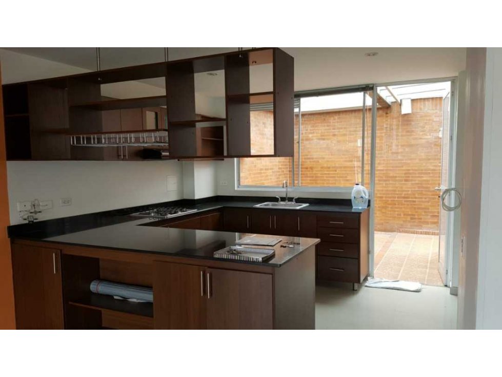 VENDO EXCELENTE CASA LA BALSA CHIA. CONJUNTO ASTURIAS DE SANTILLANA — foto 6