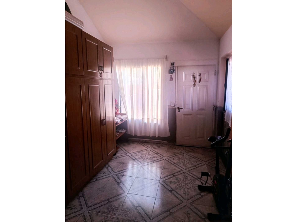 Casa dos dormitorios cerca del lago en carlos paz - 3