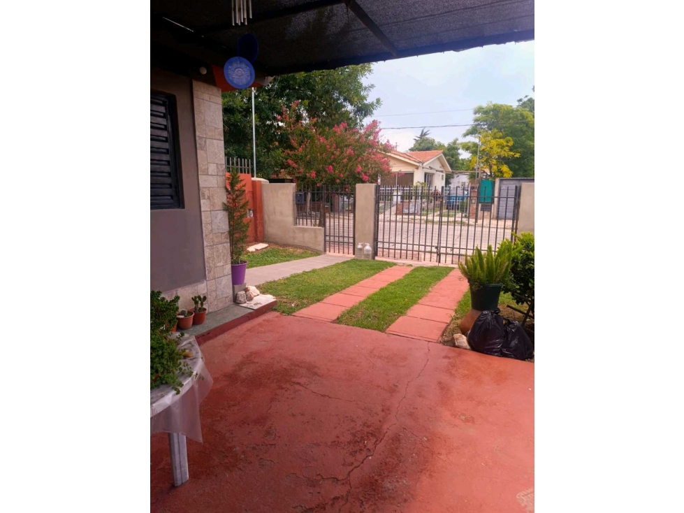 Casa dos dormitorios cerca del lago en carlos paz - 5