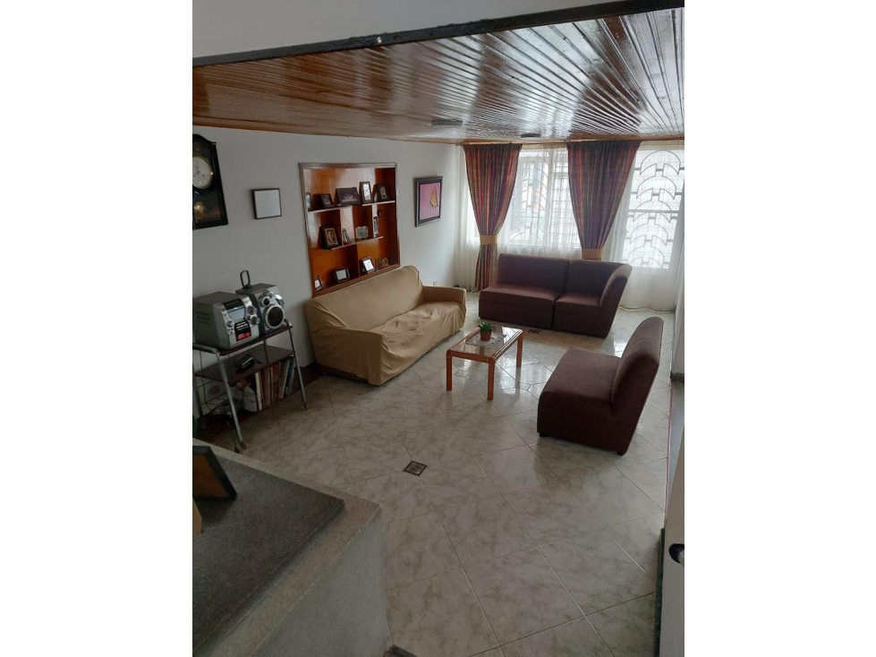 VENDO EXCELENTE PROPIEDAD EN BARRIO J.J VARGAS BOGOTÁ — foto 5