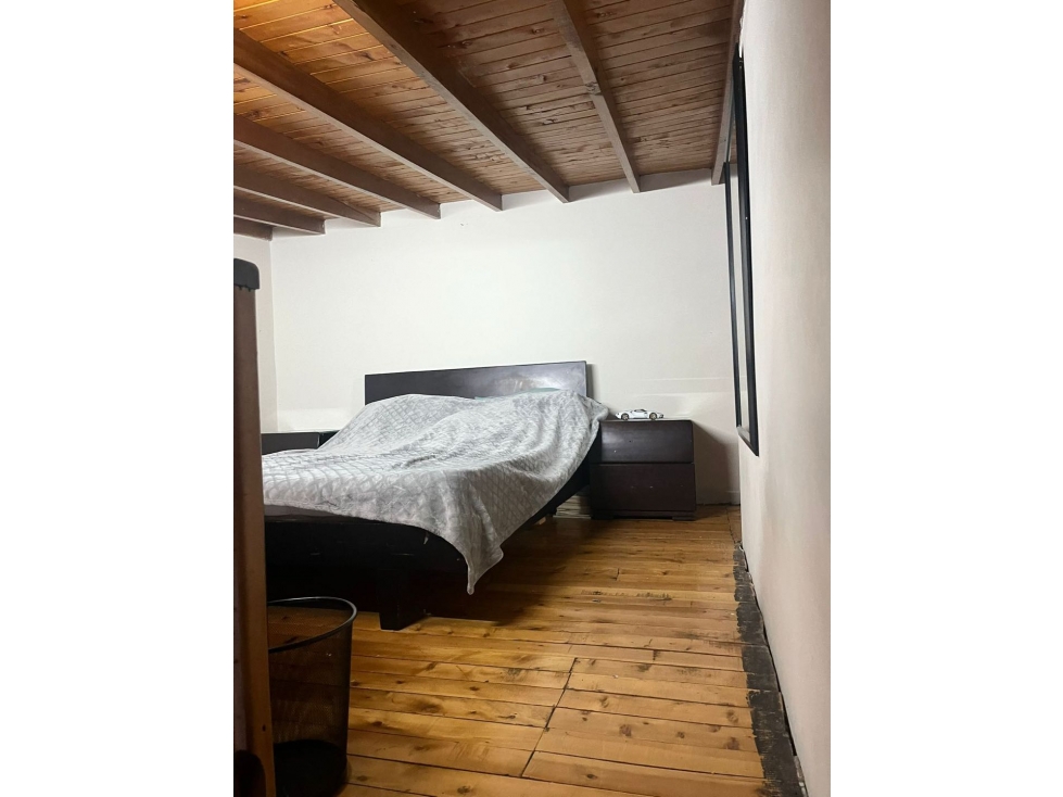 Vendo extraordinaria casa en Medellín barrio laureles No es Unifamilia — foto 6