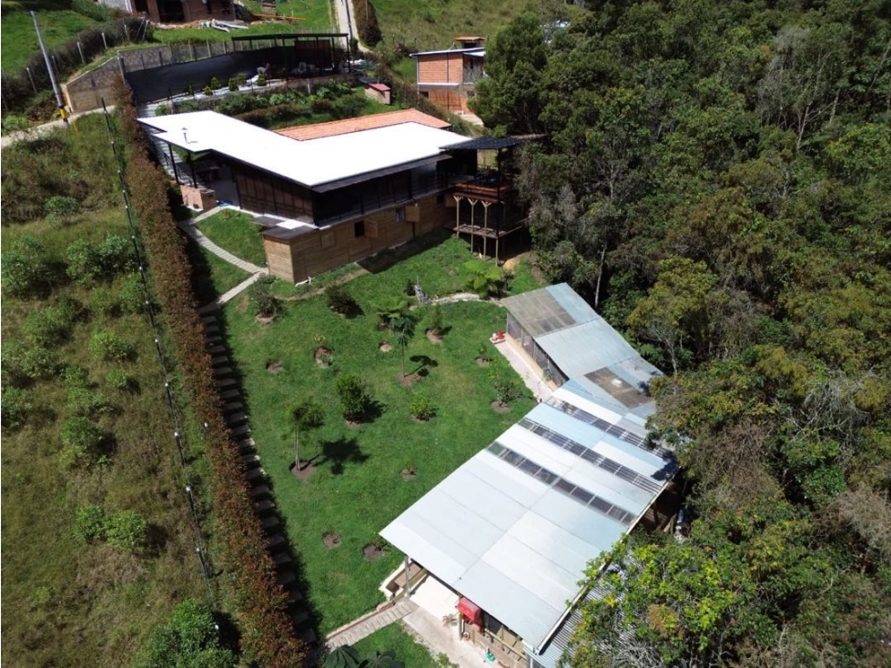 Vendo extraordinaria casa finca en Guarne vereda la brizuela — foto 2