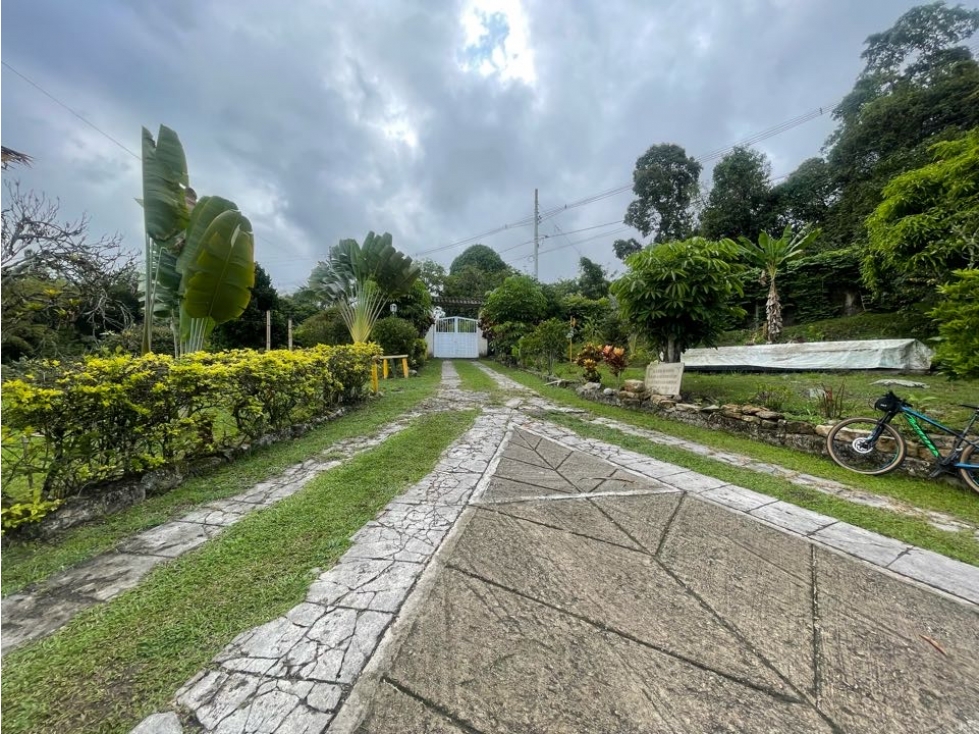 VENDO FINCA DE 13000 M2 COLEGIO CUNDINAMARCA - 1