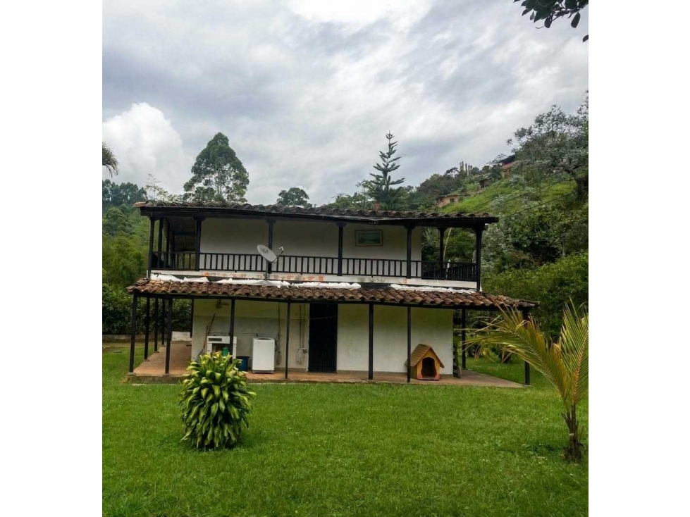 VENDO FINCA CASA TRADICIONAL SAN ANTONIO DE PRADO 10 MINUTOS DE PARQUE — foto 2