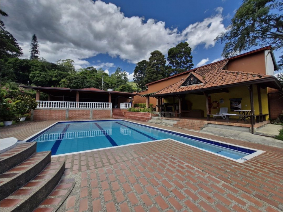 Vendo Finca de Recreo y Alquiler en Girardota con Rgtro Nal Turismo — foto 4