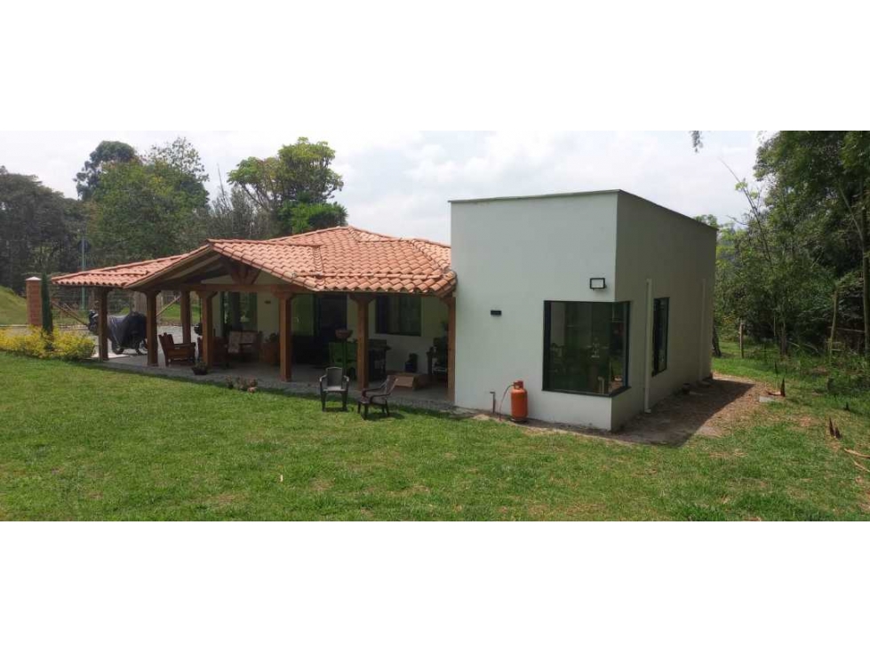 Casa Campestre en Santuario.| Amplio Lote y Tranquilidad Total — foto 5