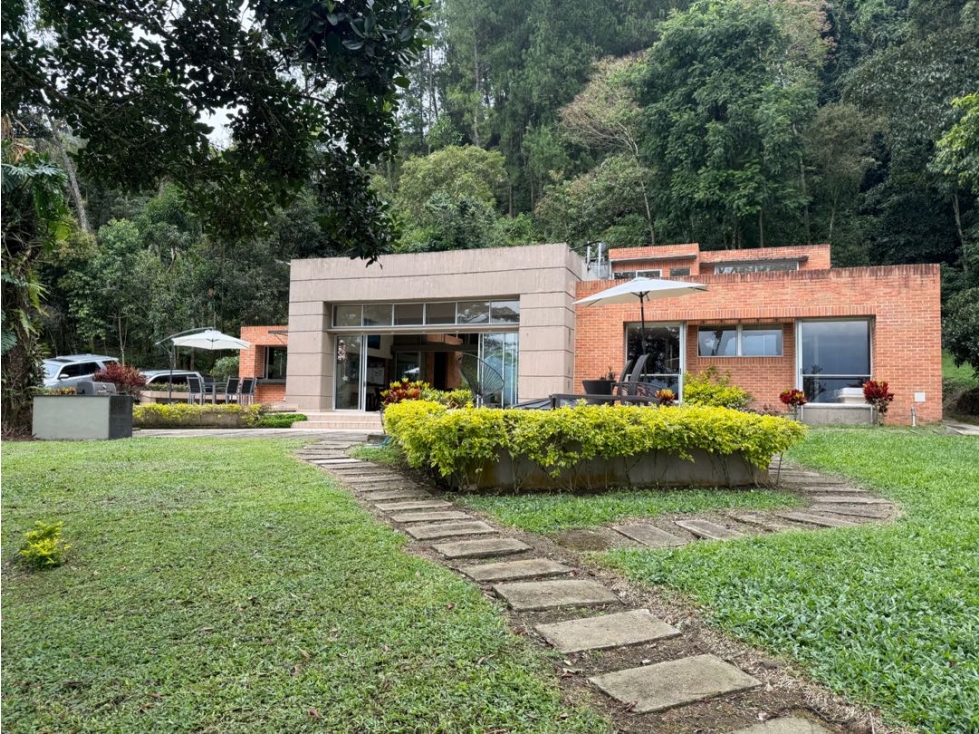 VENDO FINCA EN LA VEGA DE 3.5 HECTÁREAS